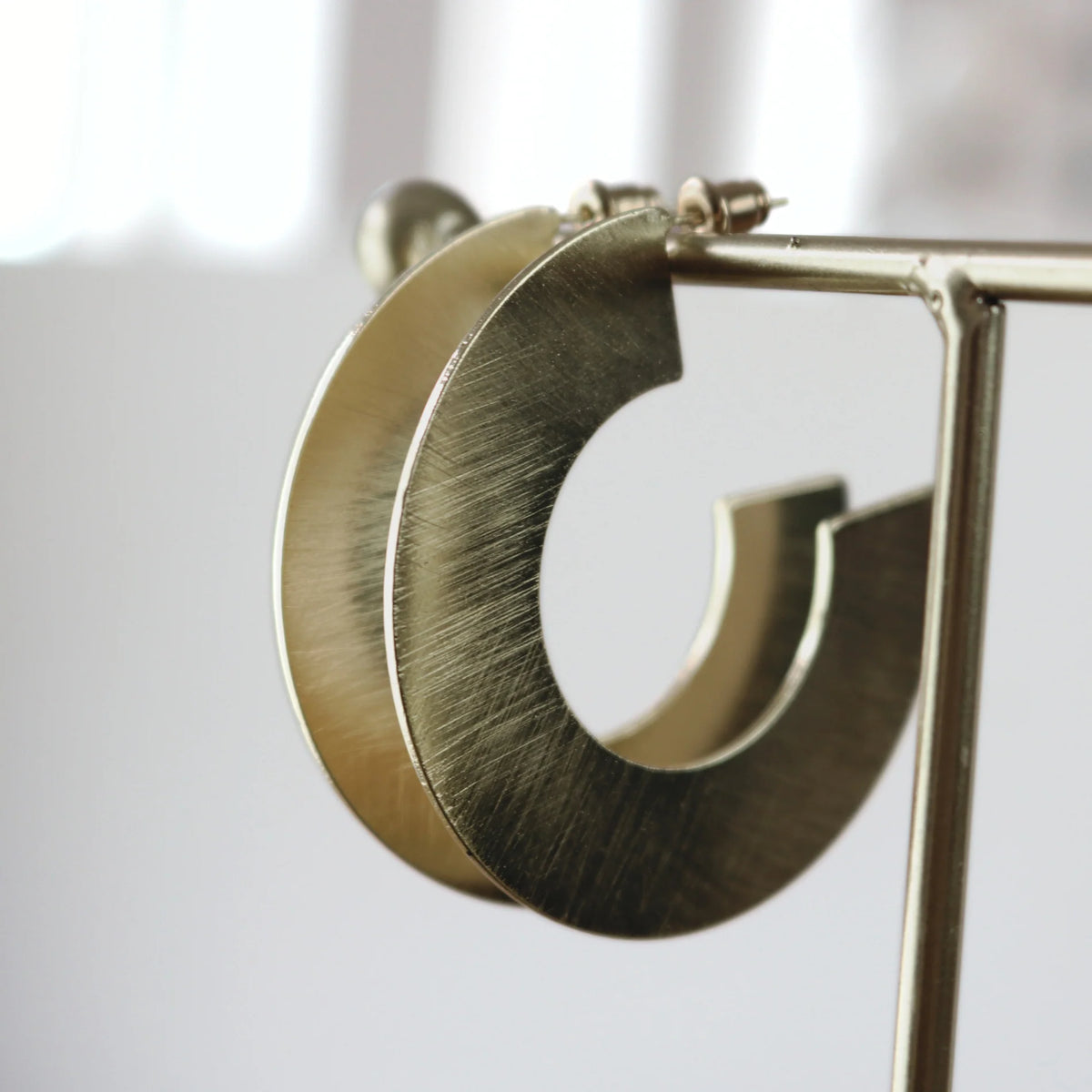 DNSK - Alaya Chunky Flat Hoop Gold