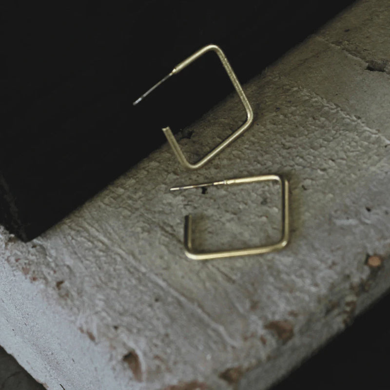 DNSK - Vanity Square Earrings Gold