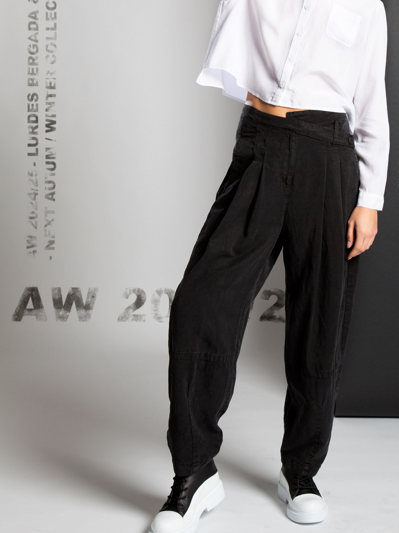 Lurdes Bergada - Front Pleat Twill Trousers