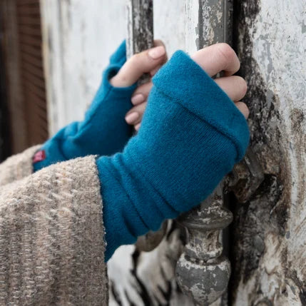 *RESTOCKED* Turtle Dove Recycled Cashmere Fingerless Gloves