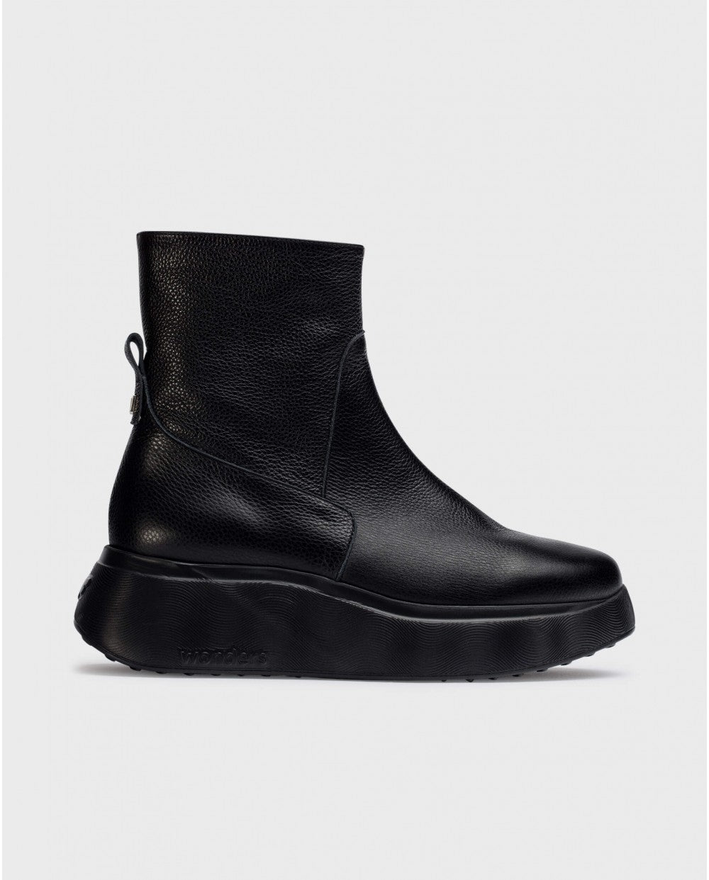 Funky black boots best sale