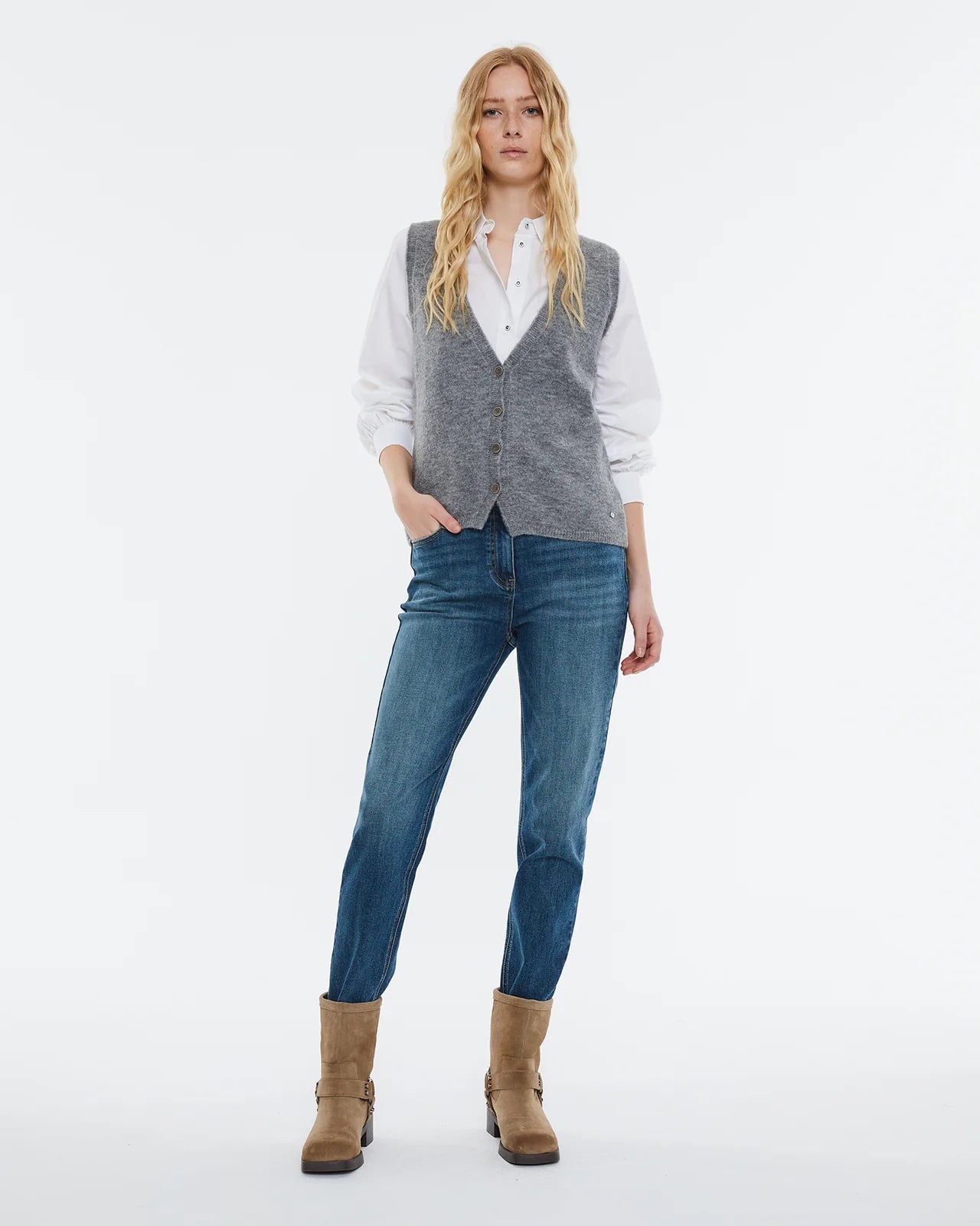 Andam -  Knitted Waistcoat