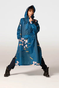 rainkiss-japanese-blossom-poncho